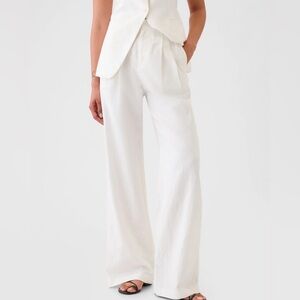 The GAP pleated linen pant